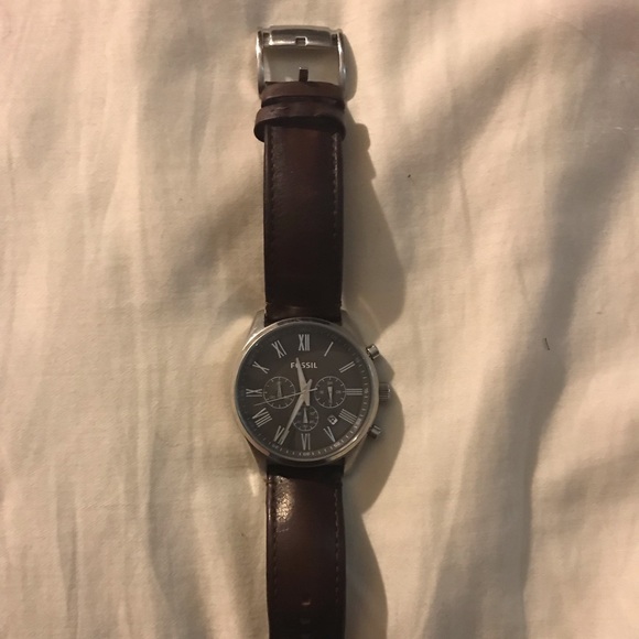 Silver Fossil Watch w/ Leather Band - Picture 4 of 5